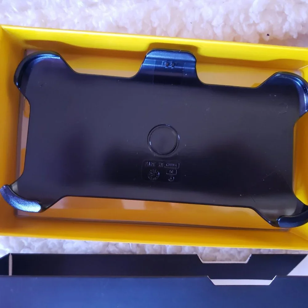 - Defender otterbox clips/S8 and S9+